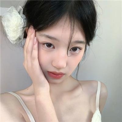 水中的女人